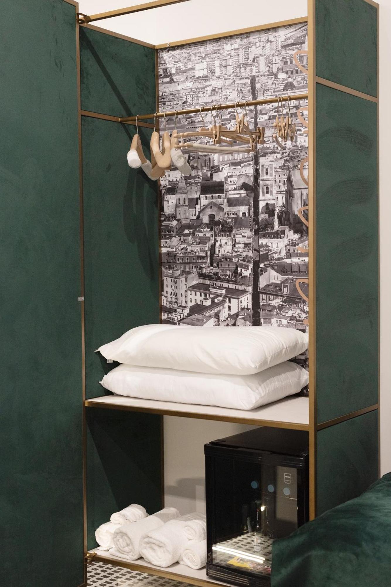 Three Rooms Toledo نابولي المظهر الخارجي الصورة
